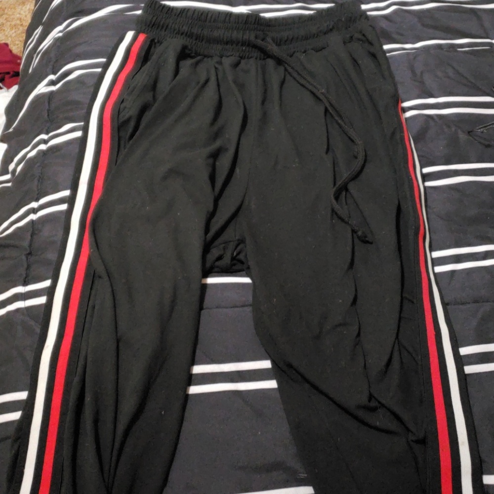 Black/red/white sweatpants